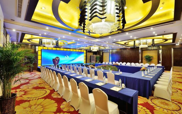 Luxemon Xinjiang Hongfu Hotel