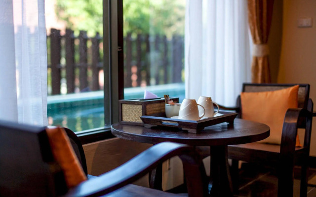 CM Night Bazaar Boutique Hotel