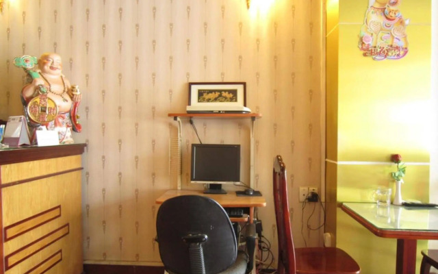 Tan Hoang Long Hotel District 5