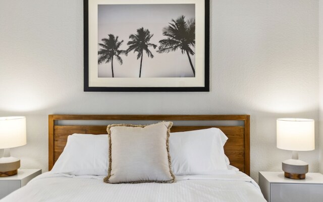 Kasa Wellington South Florida