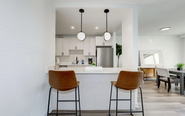 Arlington Modern Comfort Meets City Life