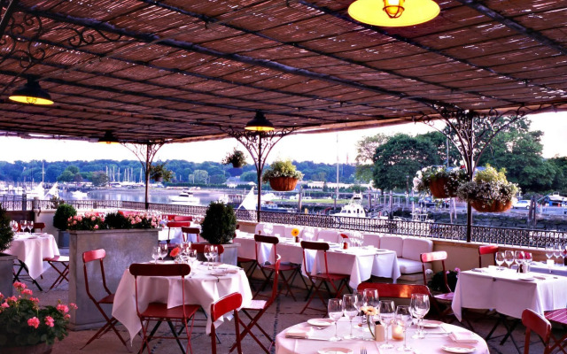 Delamar Greenwich Harbor