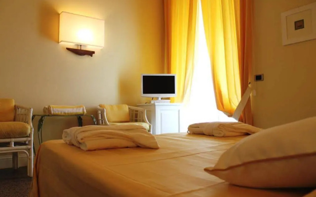 HH Hotel Helvetia