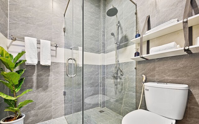 The Mirror Danang Hostel