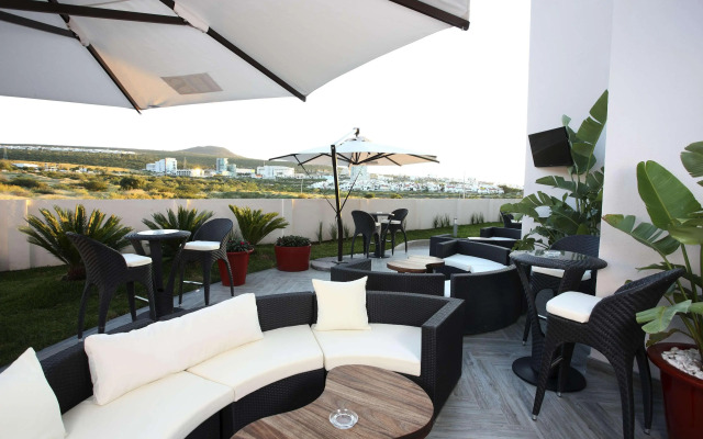 HS HOTSSON Hotel Querétaro