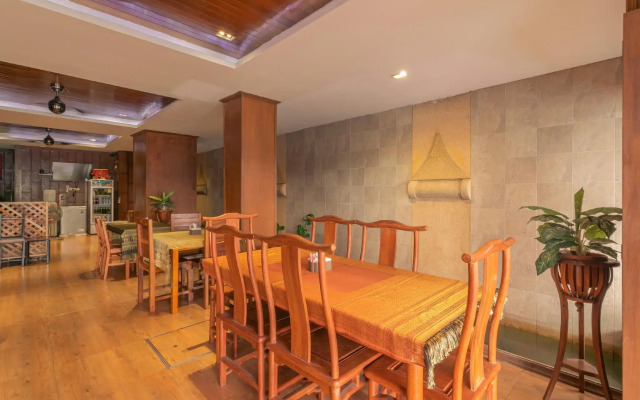 Lotus Hotel Patong