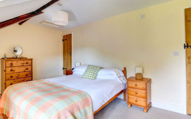 Holiday Home Y Barcud Coch