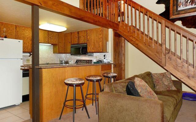 Storm Meadows East Slopeside - SE050