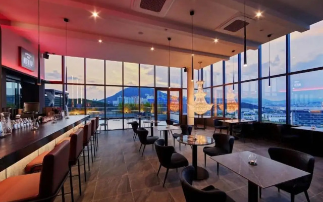 Citadines Connect Hotel Hari Busan