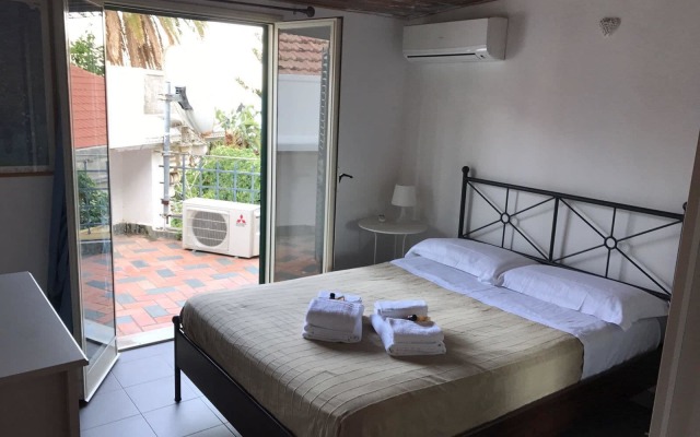 Town House Messina Paradiso