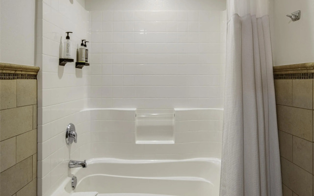 Ayres Hotel Chino Hills – Ontario