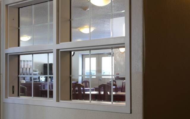 Sunset Inn and Suites