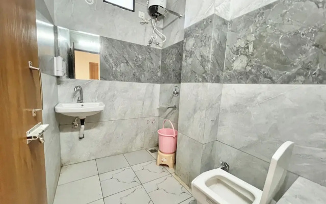 Hotel Shree Nakoda Paradise - Ujjain