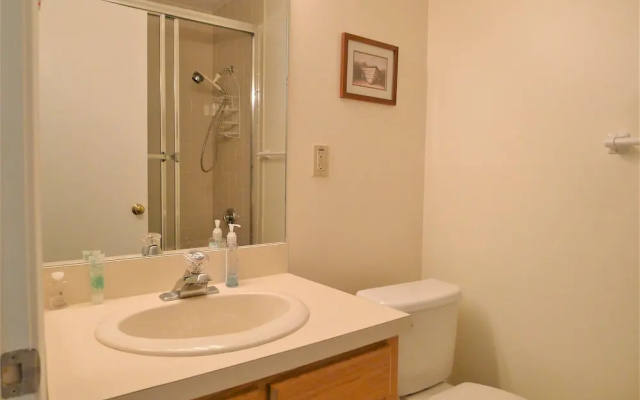 48 Middlecott - 2 Bedroom Condo