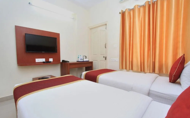 OYO 9653 Ample Premium Suites