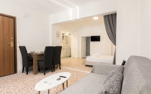 Athens Plaka Family Suites