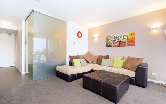 Executive Studio Inner City Apartment