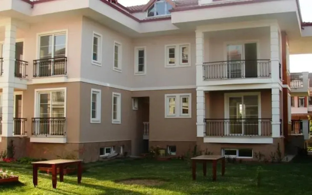Noya Apartments