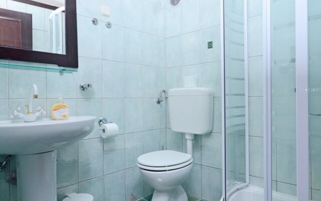 House Teo
