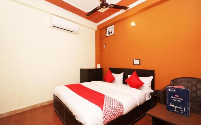 OYO 26815 Hotel Sweet Night