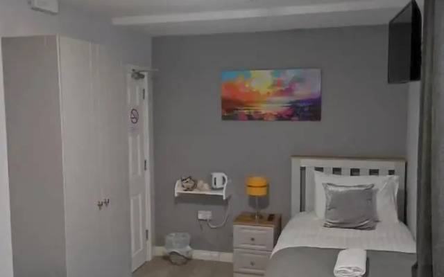 Paddy's Palace Hostel