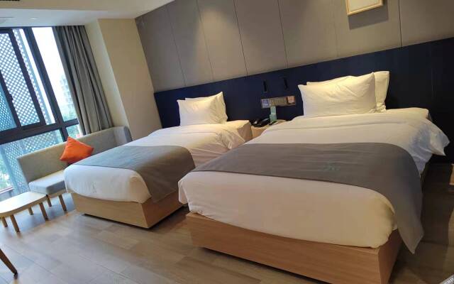 LanOuShangPin Hotel (Longhu Park Store, Yantan District, Zigong City)