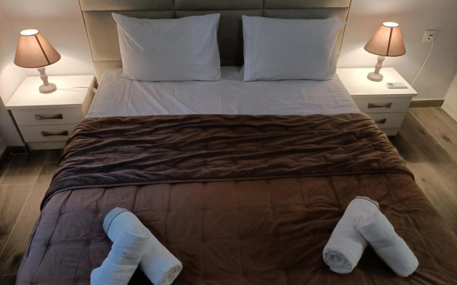 Modern Comfy Apartment near Metro