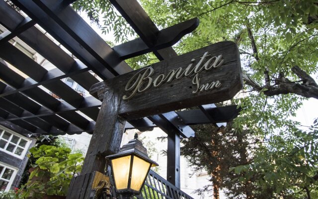 Bonita Inn, Restaurant & Tapas Bar