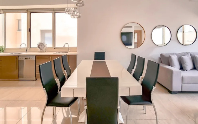 Lovely 3BR in Gordon/Dizengoff by HolyGuest