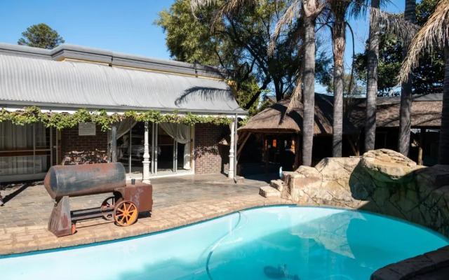 Borisimo's Guest House Alberton