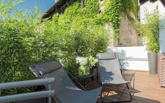 P Terrace by Rent all Como