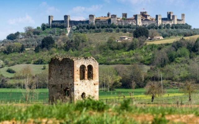 Butterfly Apartment near Monteriggioni