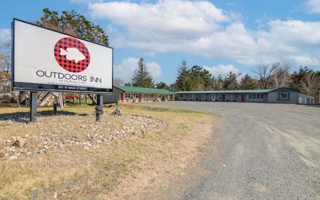 Outdoors Inn at Balsam Lake