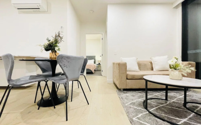 Mega Style Apartments M-City