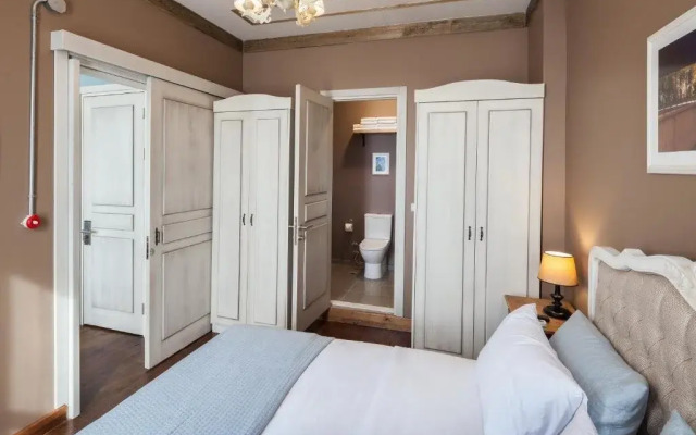 Loka Suites