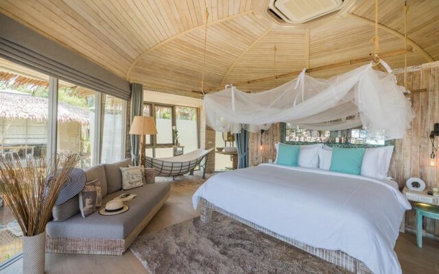 TreeHouse Villas - Adults Only