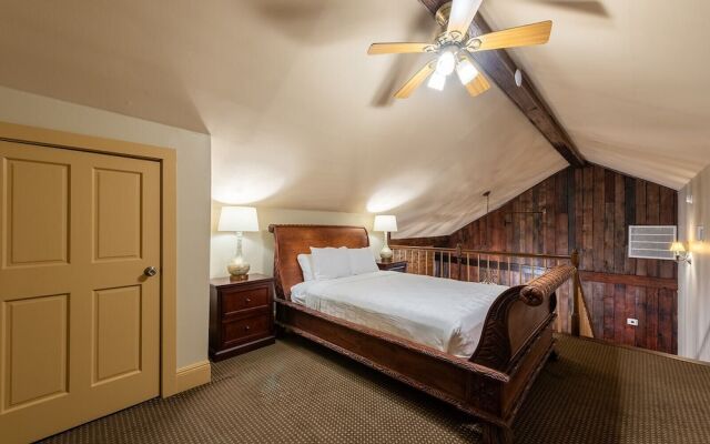 The Manor on St. Philip