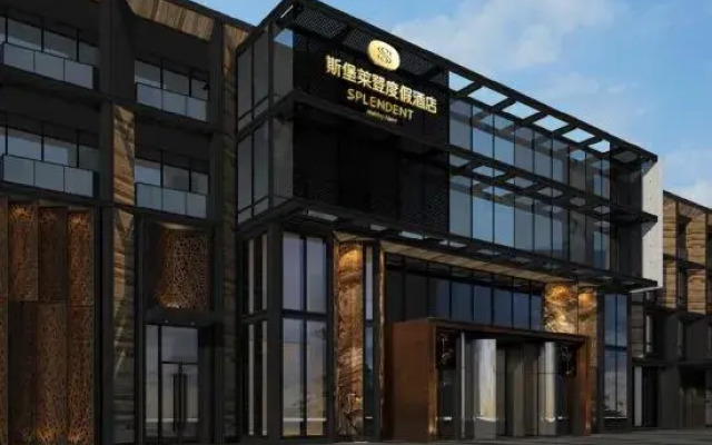 Splendent Holiday Hotel