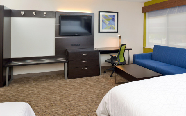 Holiday Inn Express Wixom by IHG