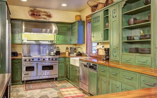 Double Eagle #13 3 Bedroom Condo