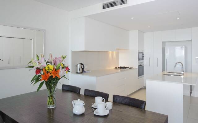 Kirra Surf Apartments