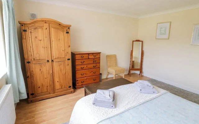 Lynsted Lodge