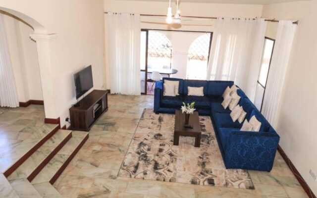 Stay.Plus Creek Residence Nyali