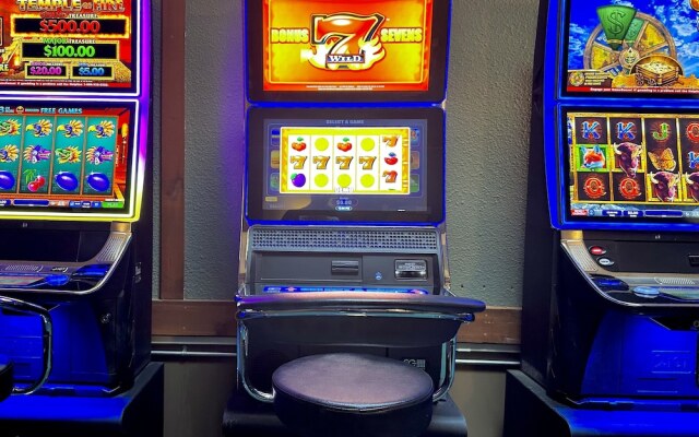 Lacombe Motor Inn