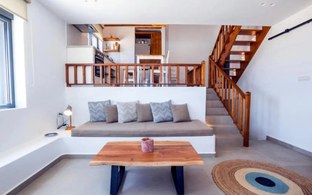 Cato Agro 1, Seafront Villa with Private Pool