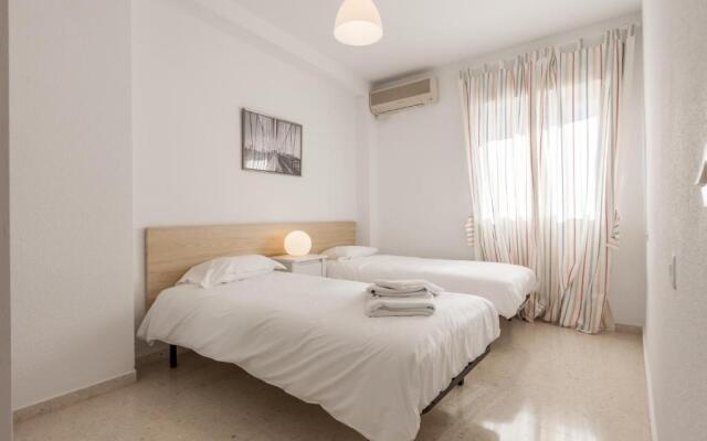 Triana With Free Parking