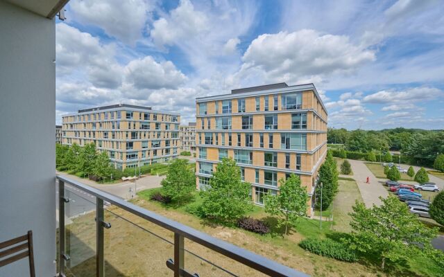 Lwowska by the Lake by Renters Prestige