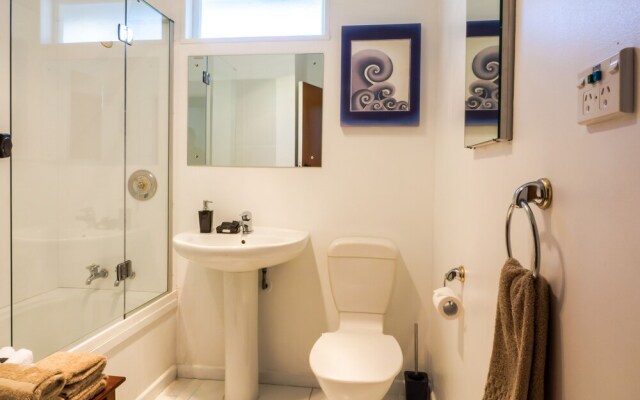 3 & 4 Bedroom Houses in Seaview Crescent