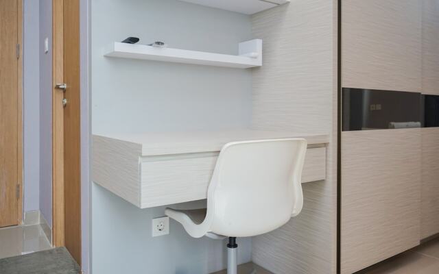 Fancy And Comfy Studio At B Residence Apartment