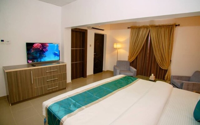 Riviera Suites
